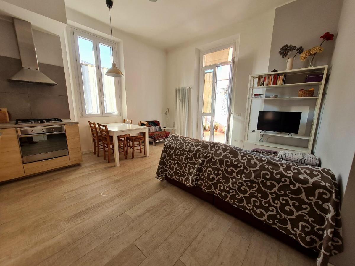 La Maison Di Monica E Alice A Milano-Appartamento Con Terrazza Buitenkant foto